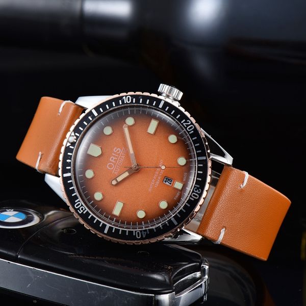 

ori wrist watches for men 2023 mens watches three needles quartz watch luxury brand clock calendar function fashion leather strap montre de, Slivery;golden