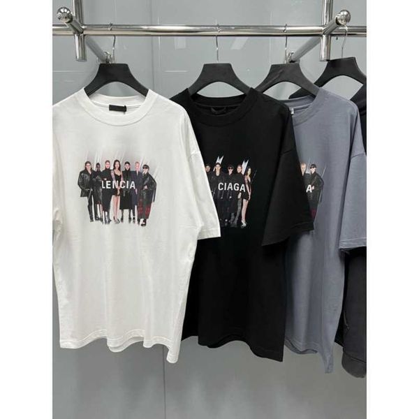 

2023 womens designer t shirt tracksuit shirt high edition family band portrait direct spray printed sleeve loose t-shirt, White;black
