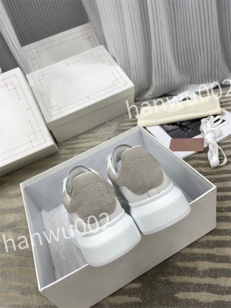 

2023 fashion height increasing sneaker designers shoes leather white rubber lace-up trainers sneakers, Black