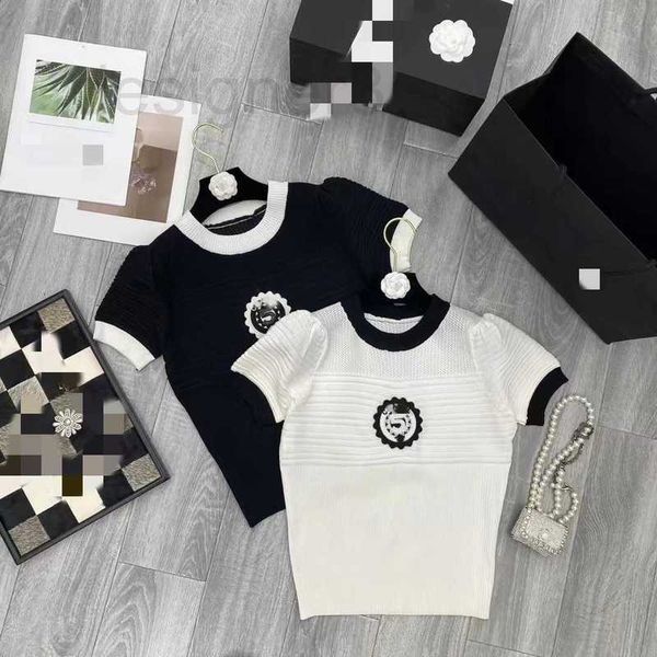 

women's knits & tees designer 2023 spring summer new french style chic black white color matching slim badge embroidered round-neck kni
