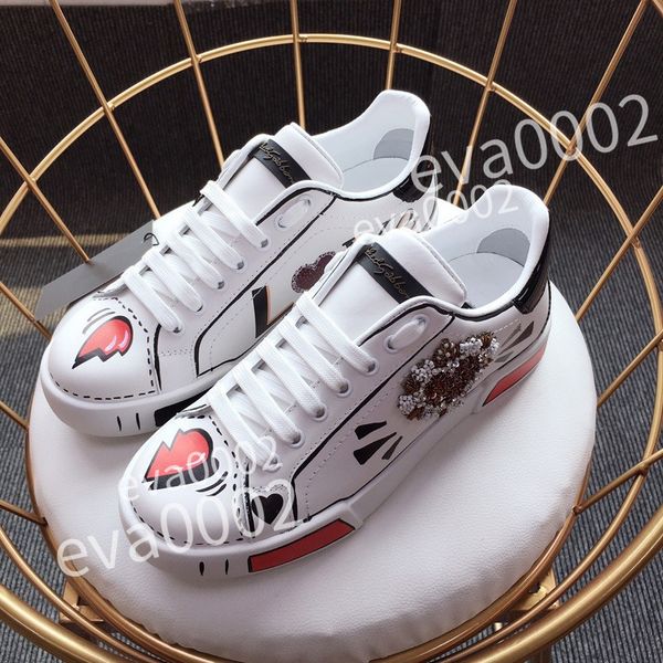 

2023 luxury designer calfskin casual shoes reflective sneakers vintage leather trainers fashion shoes leisure shoe lace-up women mens sneake, Black