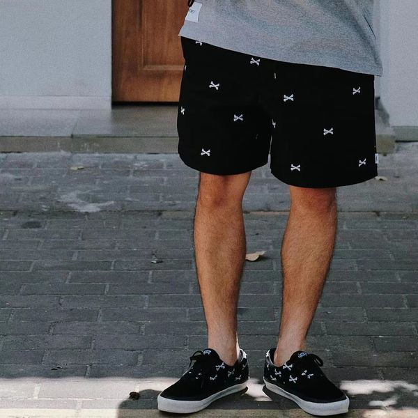 

men s shorts wtaps summer bone embroidery casual pants loose version of the elastic waist comfortable breathable couple shorts 230411, White;black