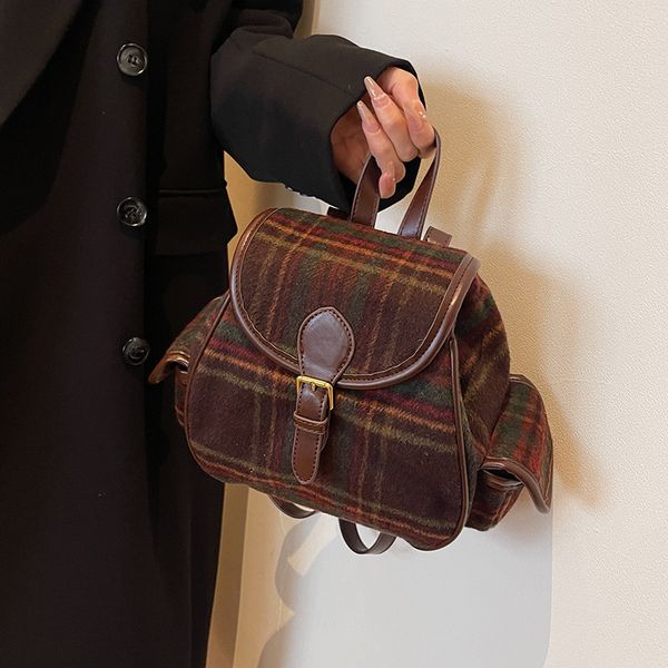 

Factory wholesale ladies shoulder bags 2 colors winter popular woolen handbag sweet and lovely plaid retro backpack street trend plush messenger bag 2425#, Green-2425#