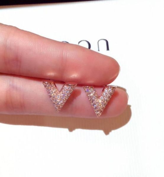 

sparkly stud white cubic zirconia v letter earring for women wedding party jewelry gift6927034, Golden;silver