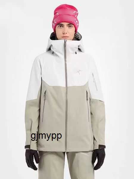 

men's jacket spring and autumn co bred american version of stormtrooper hard shell couple outdoor waterproof mountaineering men's, Black;brown