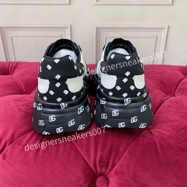 

2023new quality fashion casual shoes sneaker fashion women shoe platform trainers strawberry mouse wave mouth print, Black
