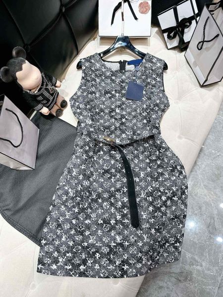

basic & casual dresses designer 2023 women luxury brand loose o-neck sleeveless dress with letter belt fashion lady high waist female elegan, Black;gray