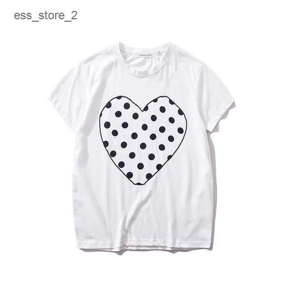 

2023 play mens t-shirts fashion designer red heart shirt casual cotton embroidery short sleeve summer 1 wc1m, White;black