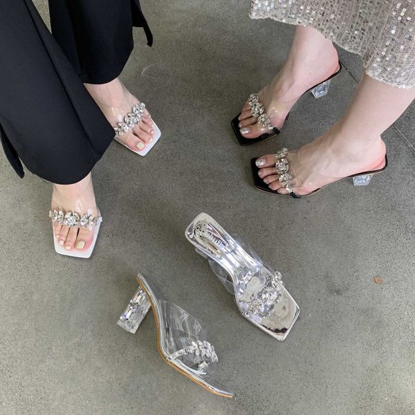

2023 summer new korean edition thick heel versatile open toe square head rhinestone transparent high heel sandals for women's outwear 2, Black