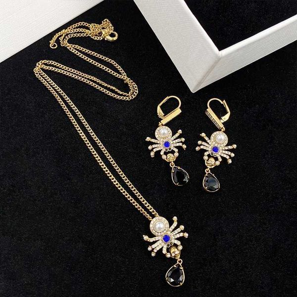 

fashion design jewelry set spider skeleton head pearl palace style earrings necklace feminine elegance jewelry, Silver