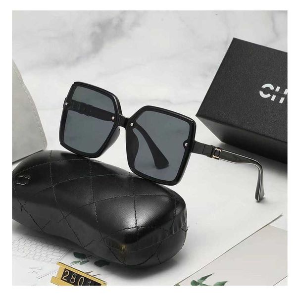 

new designer sunglasses channel sunglass counter packaging mens women sun glasses sunshade fashion beach uv proof eyewear, White;black