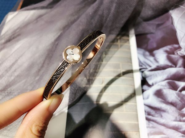 

fashion women 18k gold bangle bracelet designer stainless steel bangles wedding lovers letter crystal gift jewelry s051, Black