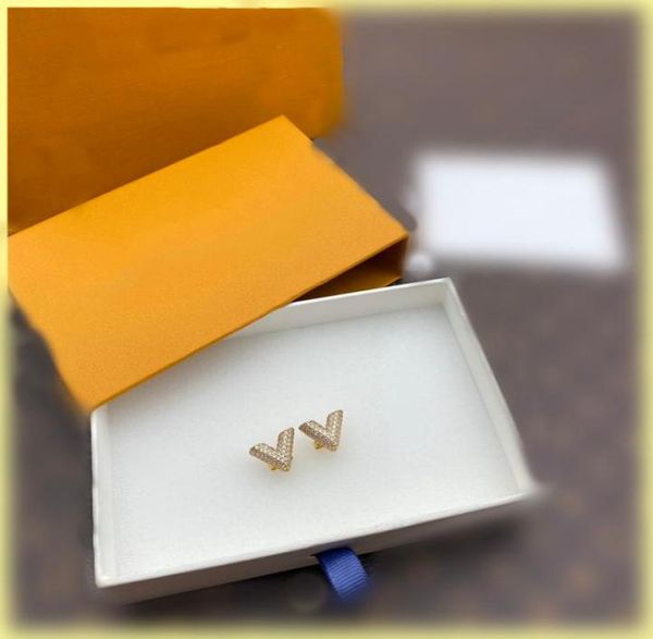 

2022 stud earring designer gold necklace women classic pendant charm diamond earring love necklaces with box fashion luxury jewelr6228931, Silver