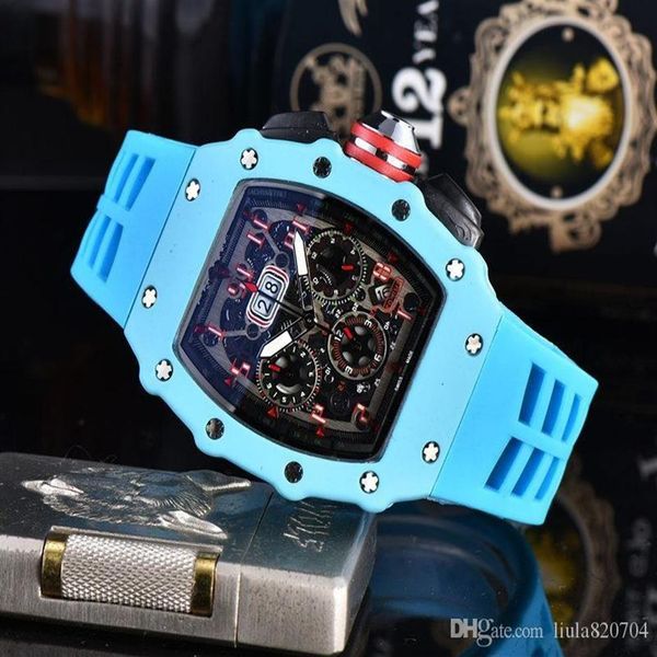 

in 2020 the new skull sports watch set men's and women's leisure fashion quartz watch2825, Slivery;brown