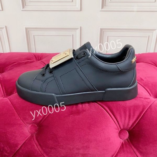 

2023designer boots mens running shoes breathable technology mesh stylish classic black sneaker comfortable