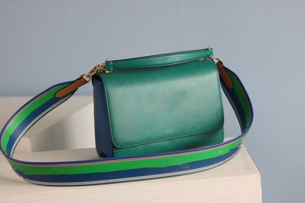 

designer women's shoulder bag v-shaped tongue chain handbag twill epi leather messenger bag medium black handbag 50330