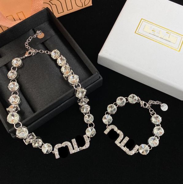 

pendant necklaces fashionable luxury jewelry set letter necklace bracelet, Silver