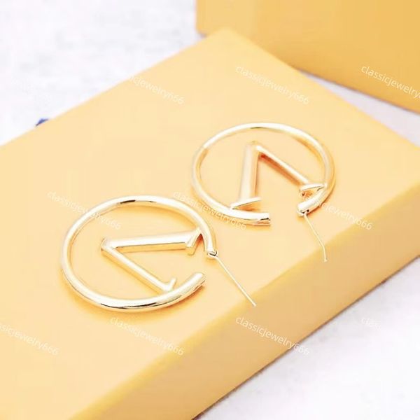 

new fashion hoop earrings gold ring earrings round women's diameter 4cm large round simple silver gold titanium steel earrings with box, White