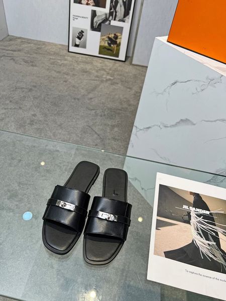 

slippers fashion designer sandals comfort slipper platform sandal beach classic flat sandal lady leather flip flops 0401, Black