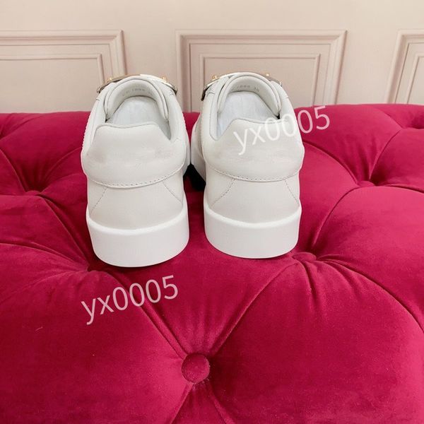 

new designer boots men running shoes breathable technology mesh stylish classic black sneaker comfortable2023