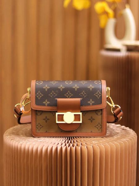 

2023 luxury dauphine fashion bag shoulder carrying women's handbag designer brand messenger bag wallet crossbody bag, Red;black