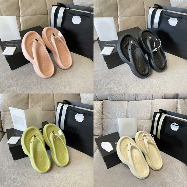

wholesale 2023 paris women summer sandal c shoes luxury designer flip flops brands letter foam rubber platform beach flat casual slippers ch, Black
