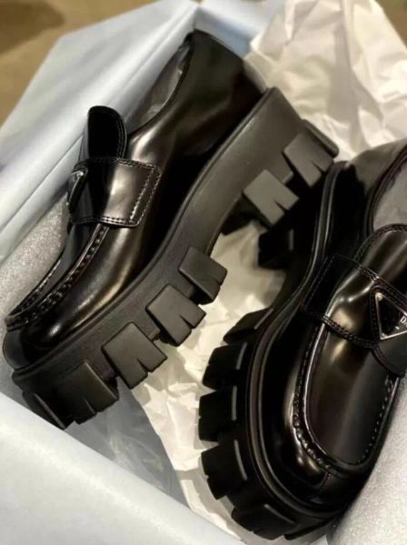 

designer shoe women casual monolith triangle black leather shoes increase platform sneakers cloudbust classic patent matte loafers trainers