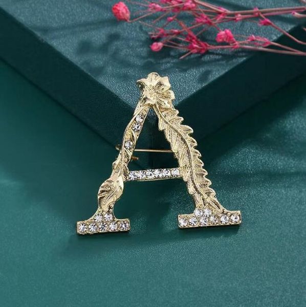 

the latest creative flowers and leaves encrusted with diamonds women's pins fashion style beaded suit pin accessories jewelry, Gray