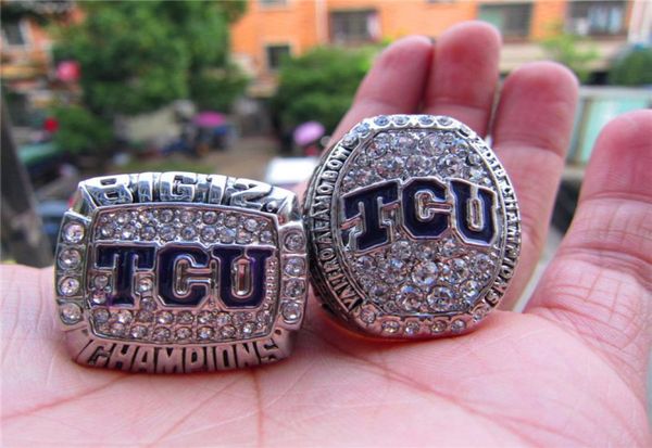 

2pcs 2014 2016 tcu horned frogs big 12 championship ring set souvenir men fan gift whole drop 1659815, Golden;silver