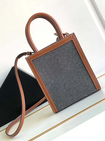 

10a mirror brand tote bag crossbody shoulder bag leather with box.