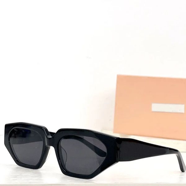 

10a new fashion sunglasses for men and women omu86us candy color square uv400 radiation protective sunglasses, White;black