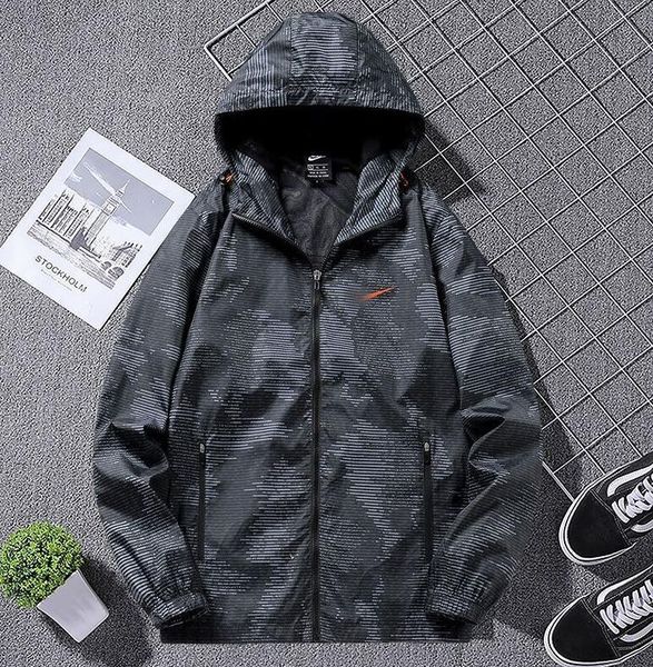 

ca369 outdoor camouflage windbreaker jackets long sleeve hooded zipper men designer jacket spring basket mens coats, Black;brown