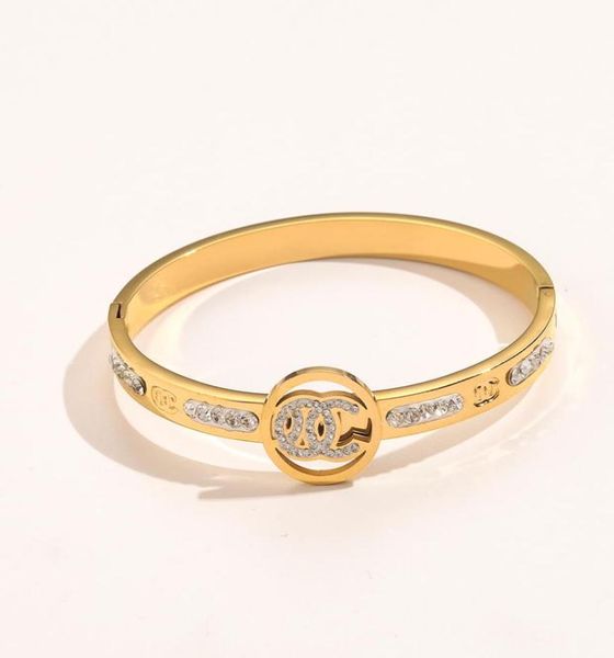 

2022 new fashionable bracelets women bangle luxury designer jewelry crystal 18k gold plated stainless steel lovers gift bangles me2244640, Black