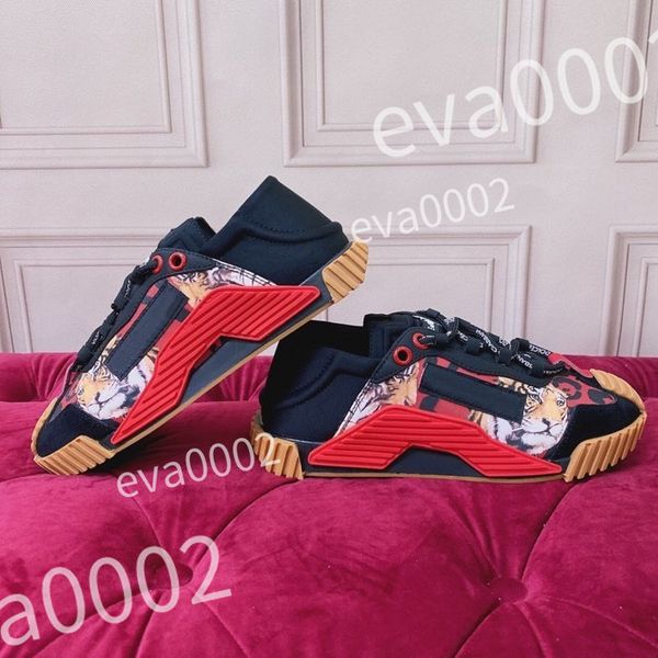 

2023 new women sneakers travel shoes leather lace-up sneaker cowhide fashion lady flat designer trainers woman shoe men sneakers, Black