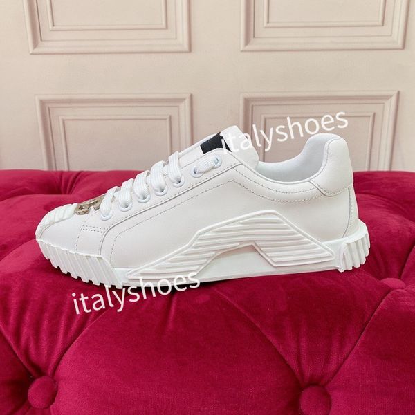 

new womens fashion designer brand summer casual sports shoes for men and women running trend shoes in large sizes2023, Black