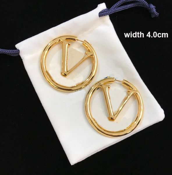 

designer gold earrings for women luxury fashion letters hoop earrings ladies jewelry ear studs earring with box womens hoops earri7501115, Golden
