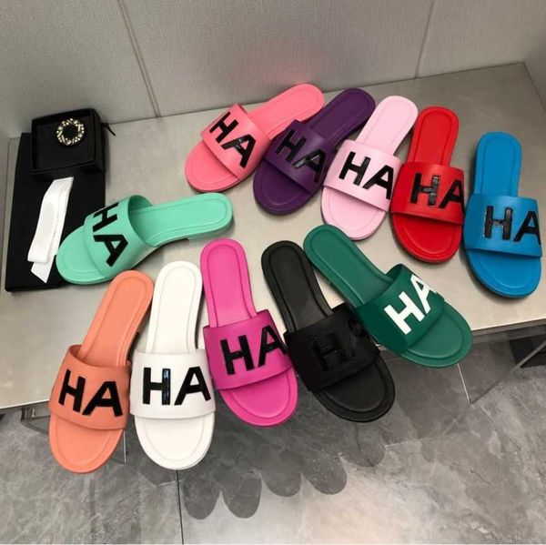 

2023 23p multicolors leather slides slippers women lady men flats mules logo sandal embossed letters slip on slider beach pool casual scuff, Black