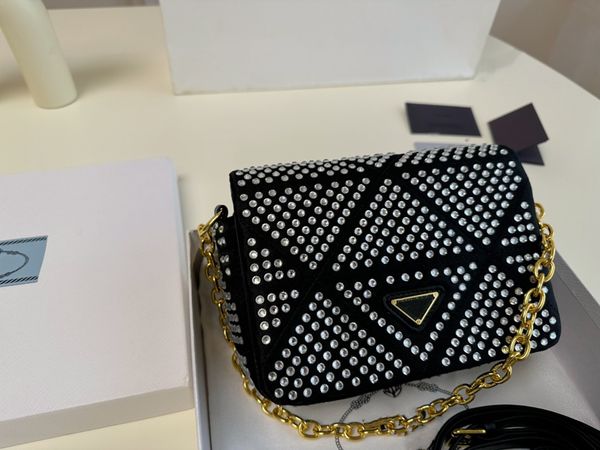 

diamond crystal bags designer bag luxury handbag crossbody bags shining bead diamonds purses glittering handbags triangle 2023 small flap de