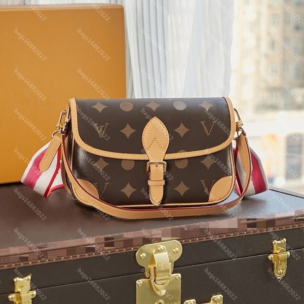 

dlane bag women shoulder crossbody bag monograms designer bag handbag presbyopia messenger bag jacquard shoulder strap louise viuton vutton