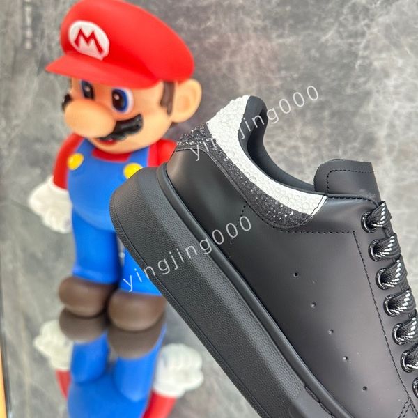 

designer men sneakers women mens casual shoes platform loafers trainers black leather shoes chunky round head sneaker2023