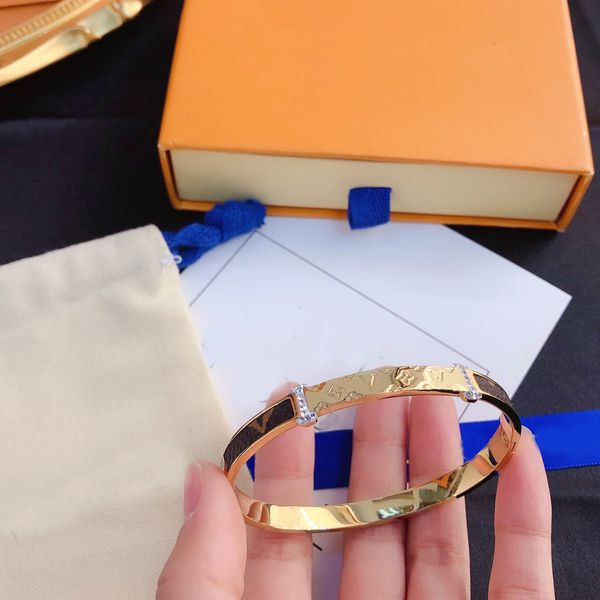 

brand trendy designer bangle bracelet for women 18k gold plated wristband cuff letter presbyopia leather fashion brand accessory s111, Black