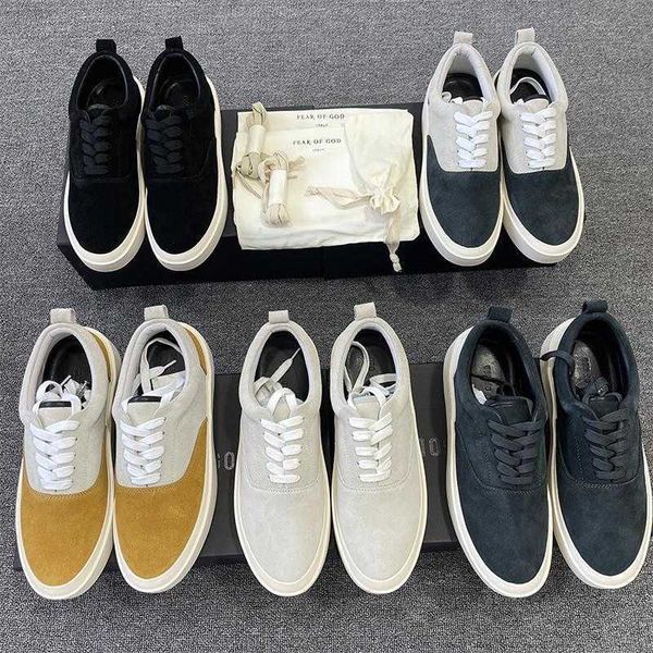 

essentiaas designer shoes fear of gdo 1:1 brand high street casual turning fur suede low men's board shoes, Black