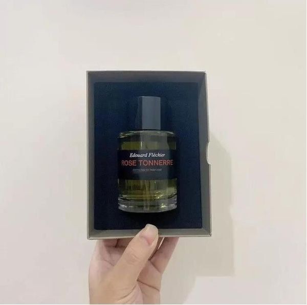 

woman perfume fragrance 100ml rose tonnerre une rose portrait of a lady fragrance en passant editions de parfums long lasting good smell spr