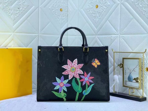 

handbags luxurys designers clutch large shopping bags new printed handbag with handle and long shoulder strap for comfortable carrying durin