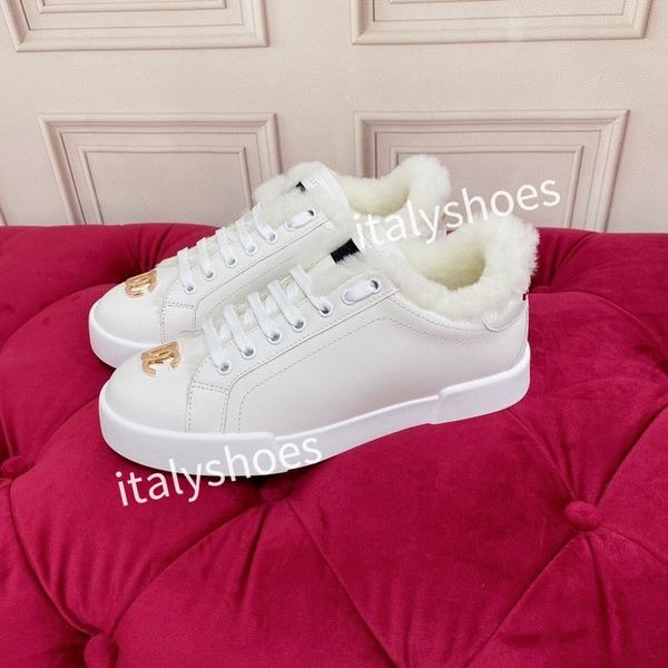 

2023mens brand designer sock shoes womens men flat running shoes black shoe beige clear sole volt graffiti lace-up socks boots designers pla