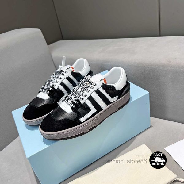 

running shoes designer men low clay casual shoes sneaker bumper leather flat sneakers sports stitching classic jl german army training shoes