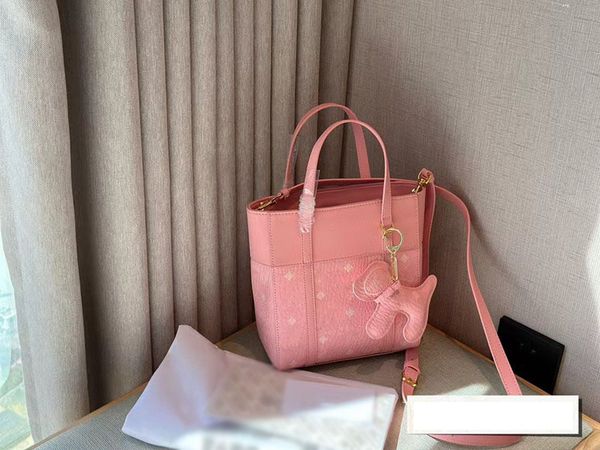 

bucket bag designer shoulder handbag women tote handbags petal pink bags fashion shoulder bag 22ss purse lady outdoor packs with dog accesso