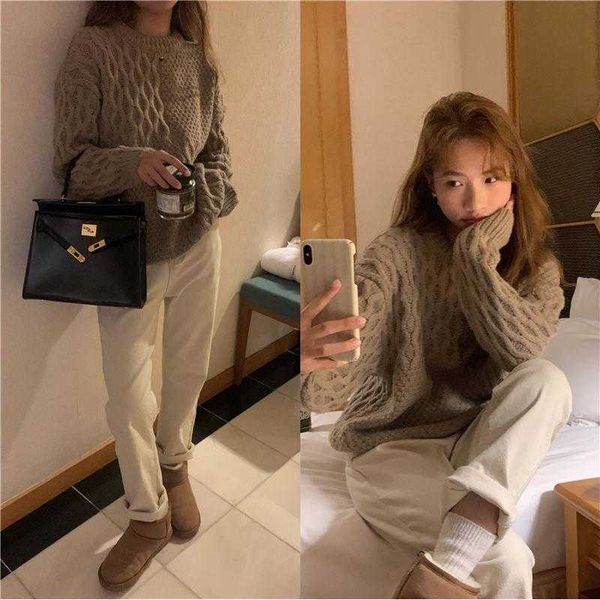 

retro hemp pattern round neck base sweater female autumn and winter loose, White;black