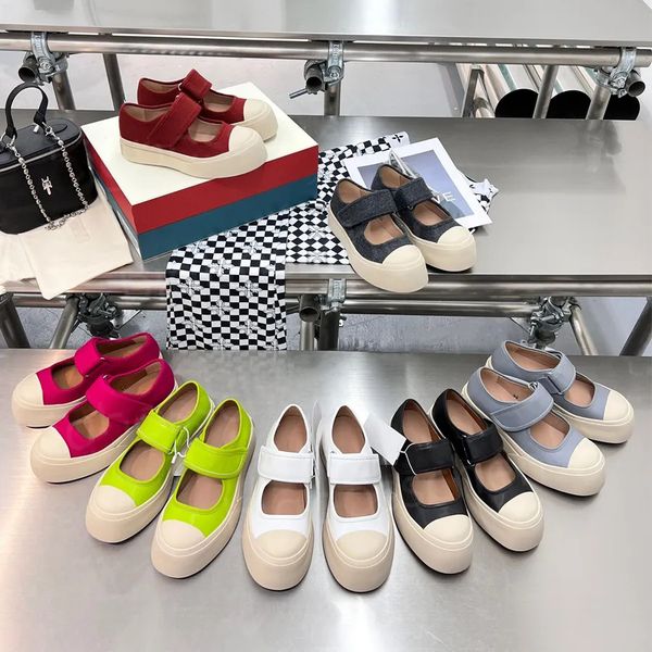 

2023 new marn casual shoes ladies mary jane shoes designer fashion luxury leather flat heel with buckle black green blue banquet low sports