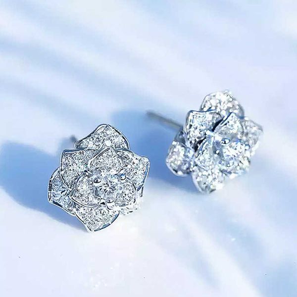 

stud huitan shiny cubic zircon flower stud earring for women silver color delicate anniversary gift lady stylish accessories ear ring p23041, Golden;silver